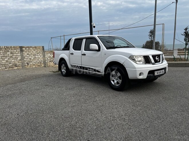 Nissan Navara-4