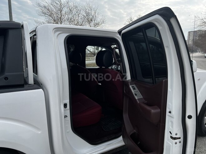 Nissan Navara-9
