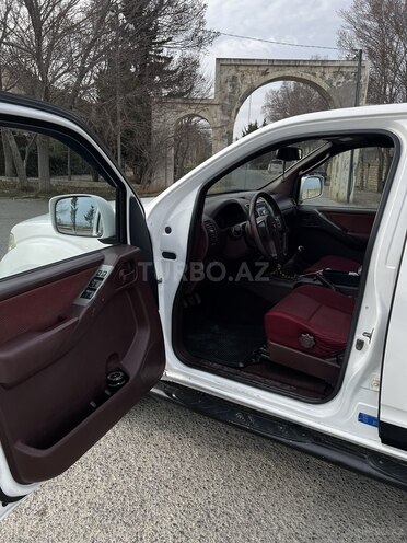 Nissan Navara-12