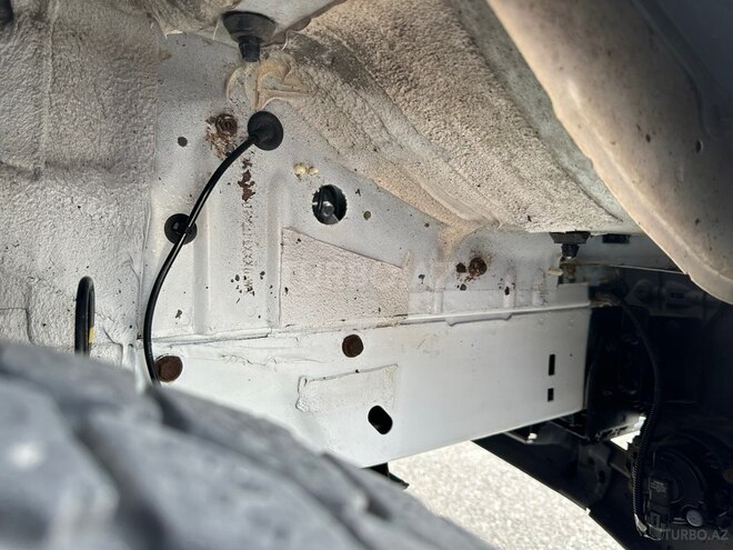 Ford Transit-13
