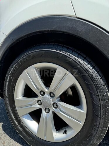 Kia Sportage-12