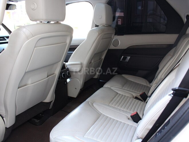 Land Rover Discovery-11