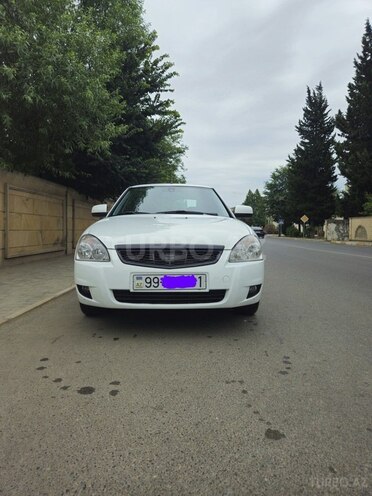 LADA (VAZ) Priora-1
