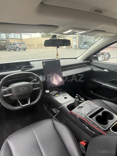 Changan Qiyuan A05-5