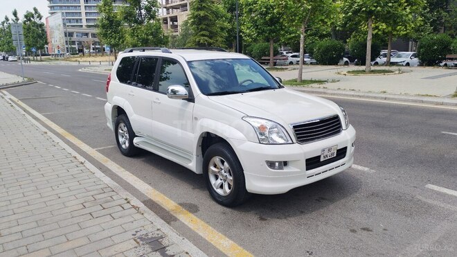 Toyota Land Cruiser Prado-3