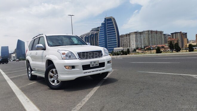 Toyota Land Cruiser Prado-4