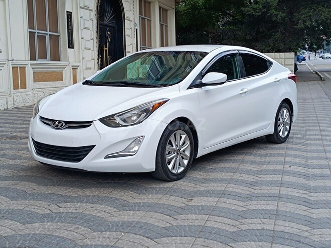 Hyundai Elantra-13
