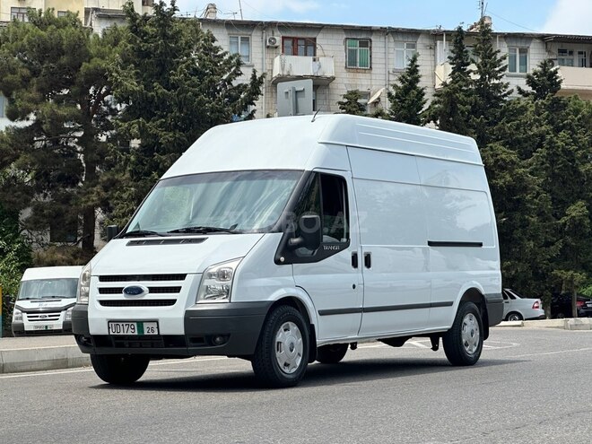Ford Transit-1