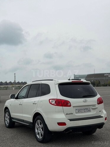 Hyundai Santa Fe-5