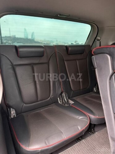 Hyundai Santa Fe-14