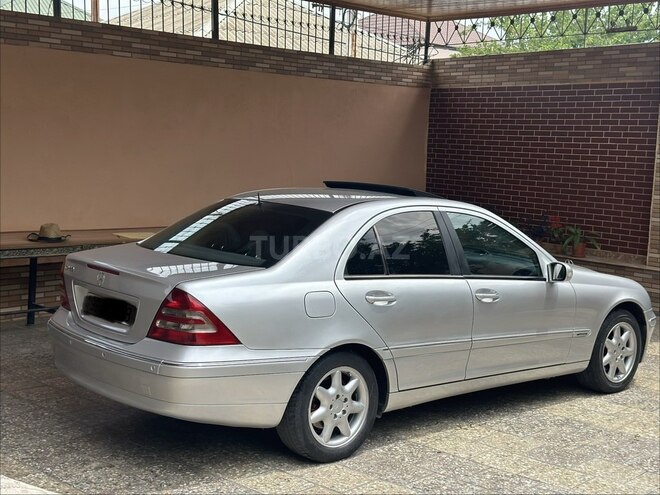 Mercedes C 200-4