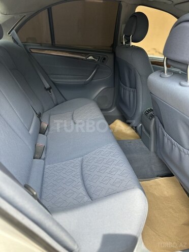 Mercedes C 200-9