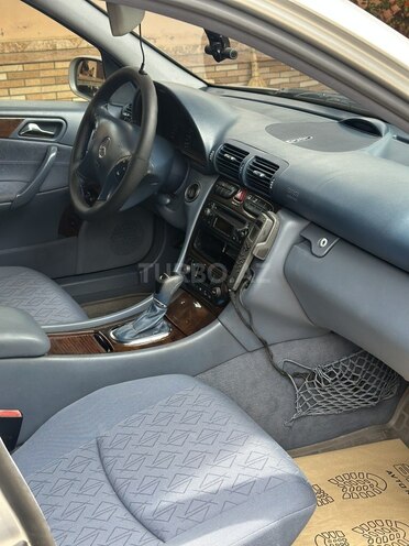 Mercedes C 200-7
