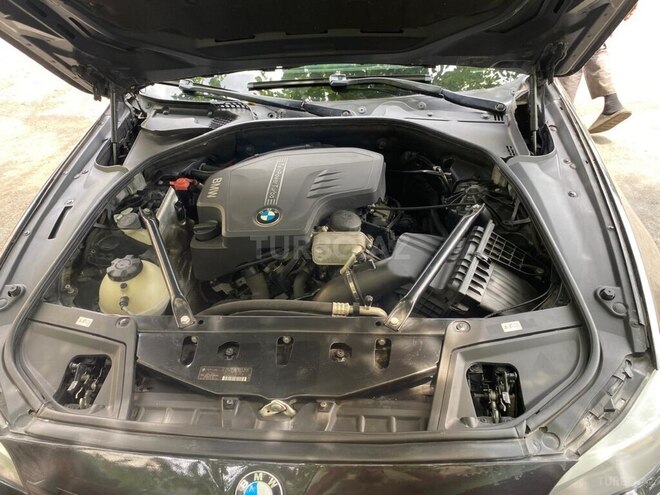 BMW 528-9