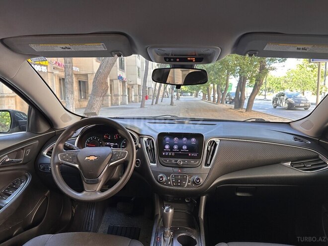 Chevrolet Malibu-9