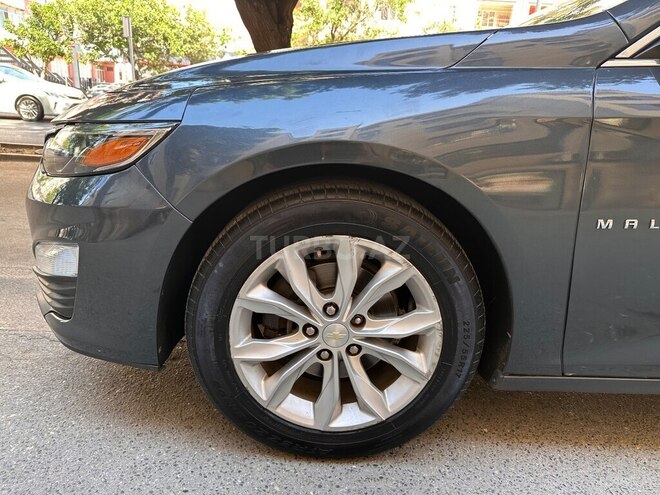 Chevrolet Malibu-12