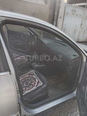 Volkswagen Passat-4