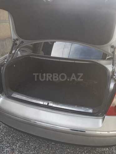 Volkswagen Passat-12