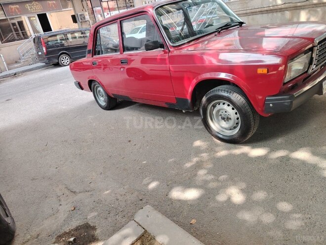 LADA (VAZ) 2107-2