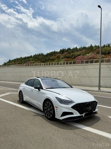 Hyundai Sonata-2