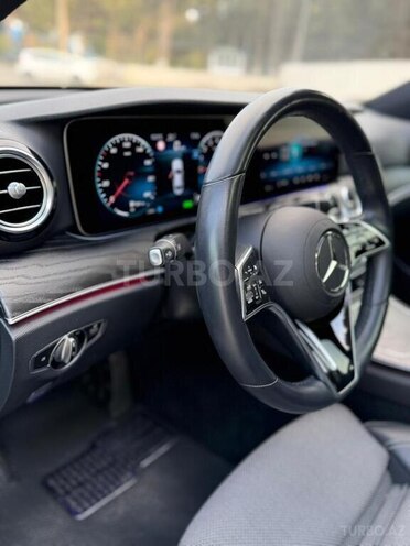 Mercedes E 300 e-6