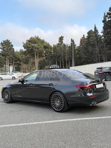 Mercedes E 300 e-10