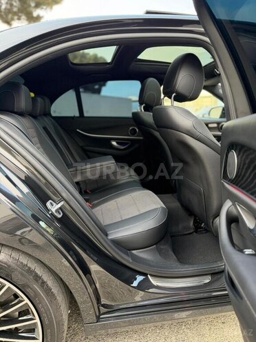 Mercedes E 300 e-2