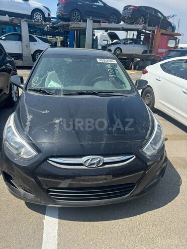 Hyundai Accent-1