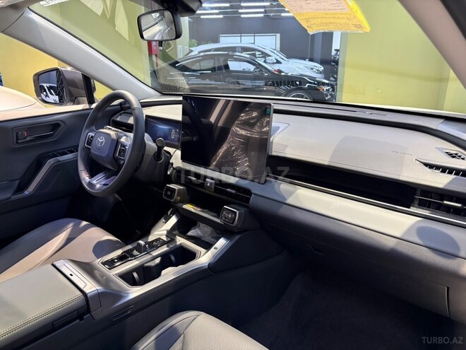 Toyota RAV4-14