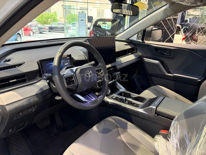Toyota RAV4-18