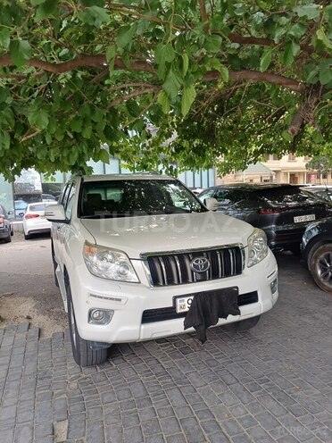 Toyota Land Cruiser Prado-3
