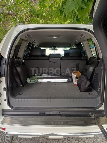 Toyota Land Cruiser Prado-12