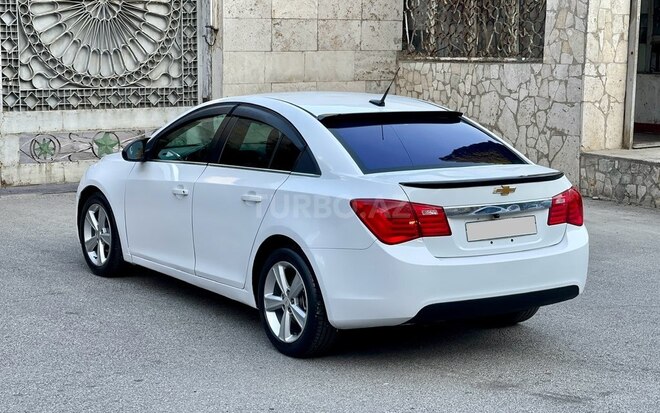 Chevrolet Cruze-2