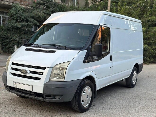 Ford Transit-1