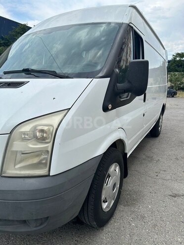 Ford Transit-2