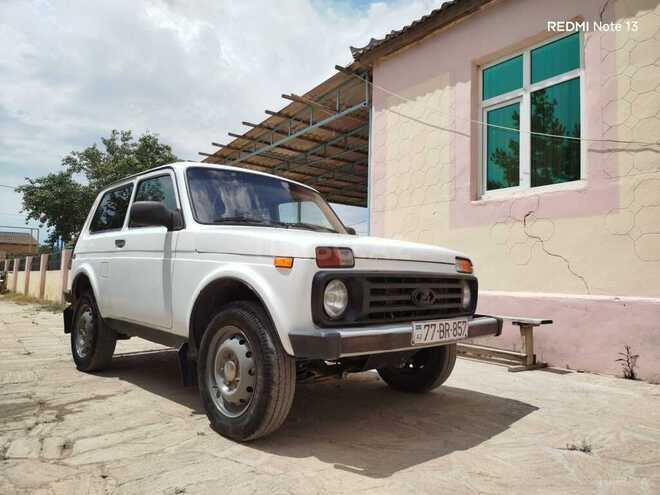 LADA (VAZ) Niva-2
