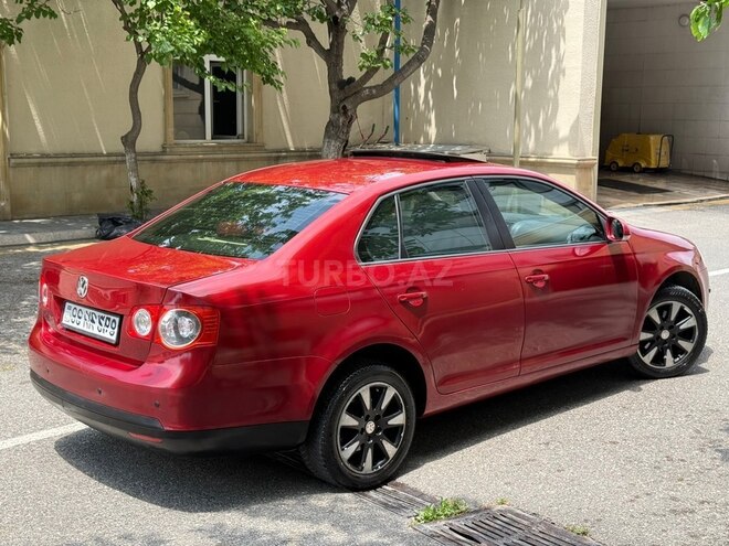 Volkswagen Jetta-8
