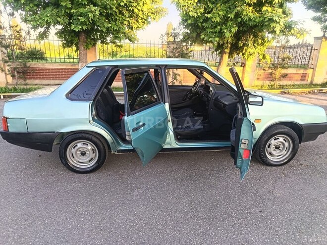 LADA (VAZ) 21099-4