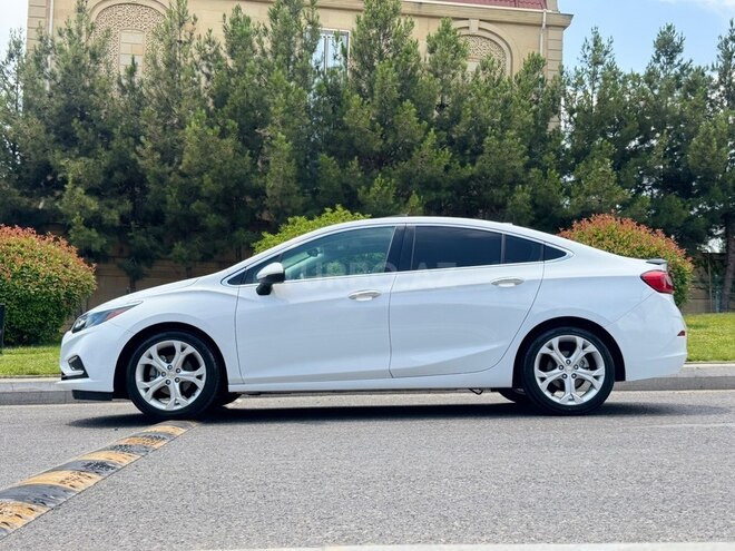 Chevrolet Cruze-10