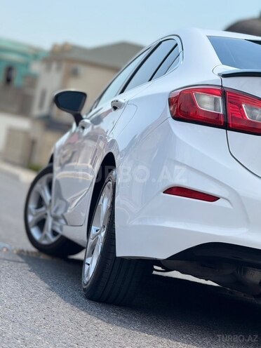 Chevrolet Cruze-15