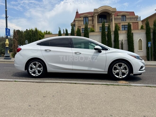 Chevrolet Cruze-11