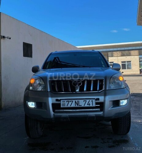 Toyota Land Cruiser Prado-5