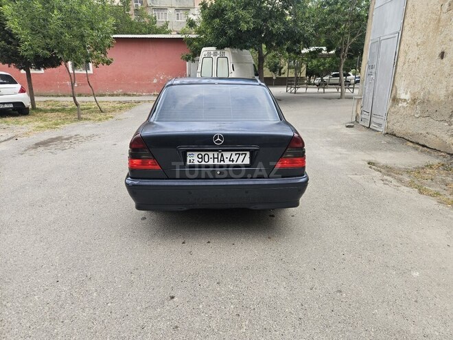 Mercedes C 180-4