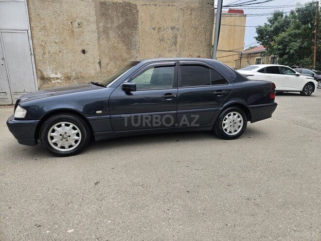 Mercedes C 180-7