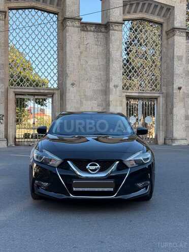 Nissan Maxima-1