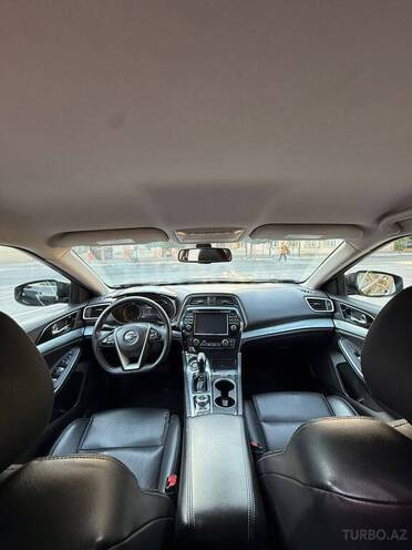 Nissan Maxima-18