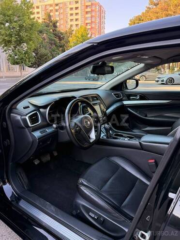 Nissan Maxima-14