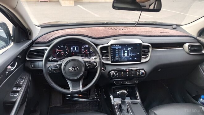 Kia Sorento-8