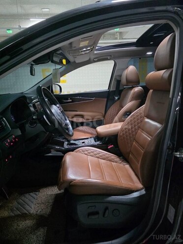 Kia Sorento-12