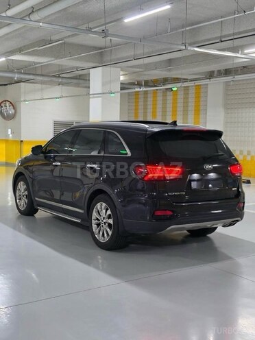 Kia Sorento-2